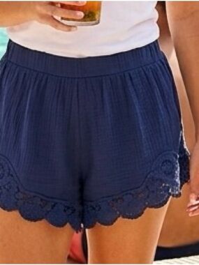 NWT High-Waist Navy Crochet Hem Summer Shorts